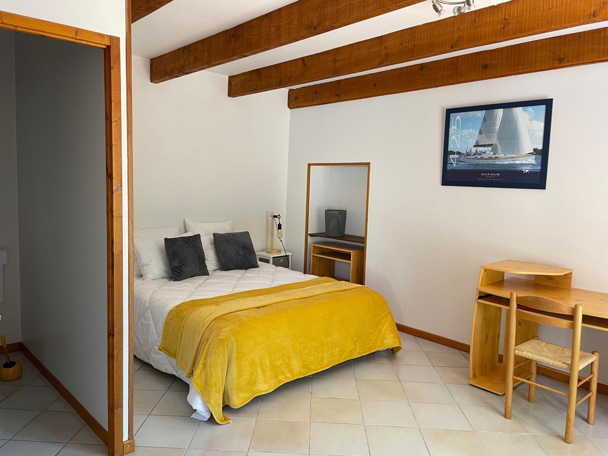 Les Trois Cedres Hotel Saint-Ouen-d'Aunis Quarto foto